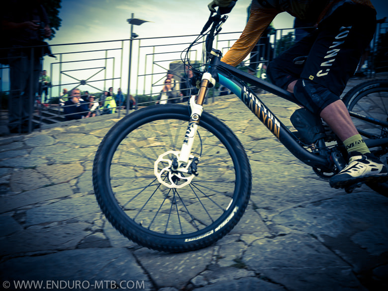 Canyon-Enduro-Bike-2014-prototype-fabien-barel-650b-1070152.jpg