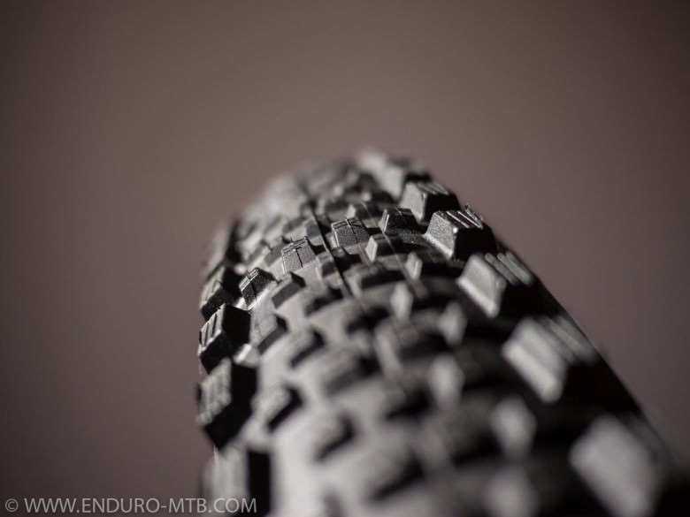 Schwalbe Magic Mary Rock Razor Enduro Racing tire test review reifen enduro rennreifen-3