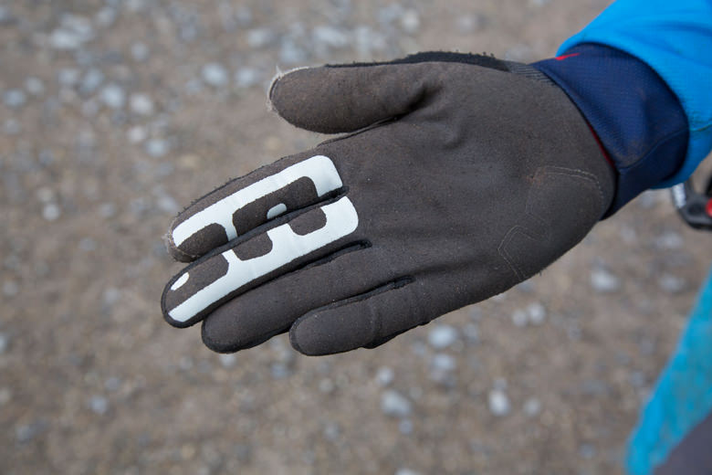 ion-path-gloves-review-test-rubber-prints