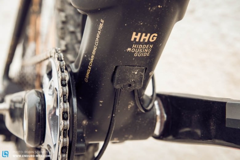 HHG - internal cable routing and the frame protector mounted to a ISCG05 standard are some of the Foxy's clever details.