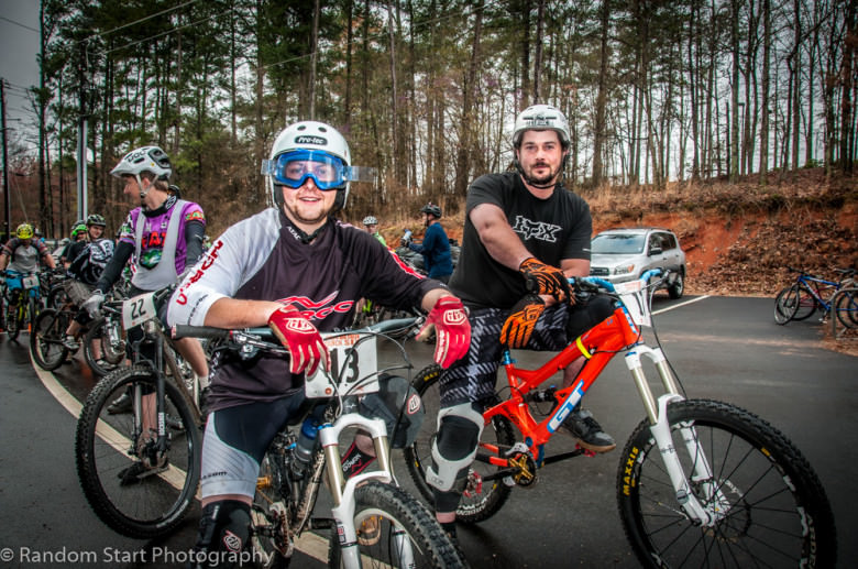 Ethan Quehl (Norco/Maxxis/Fox) and Kevin Schmenk (Deity Components) ready for Stage 1 – Troll Trail in the Expert Men category.