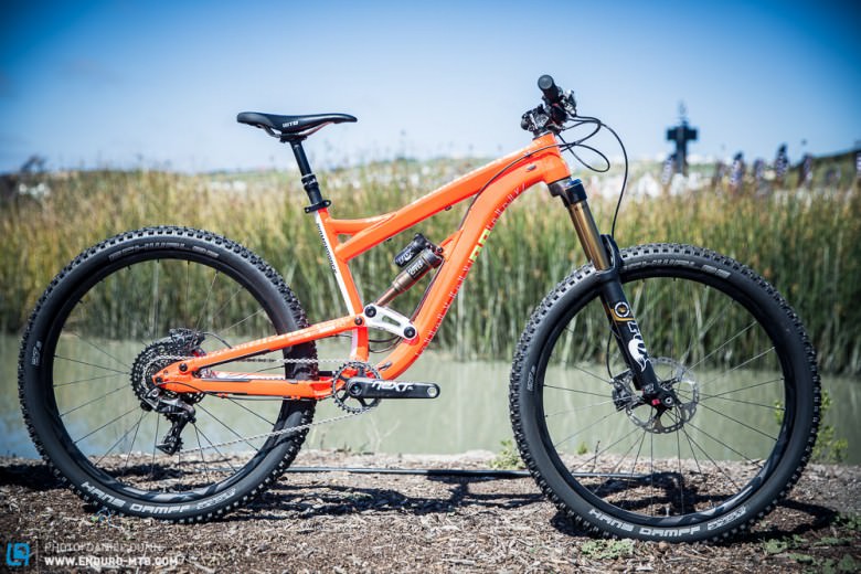 The 2015 Diamondback Mission Pro could be an exciting alternative in the crowded all mountain trail bike market. 