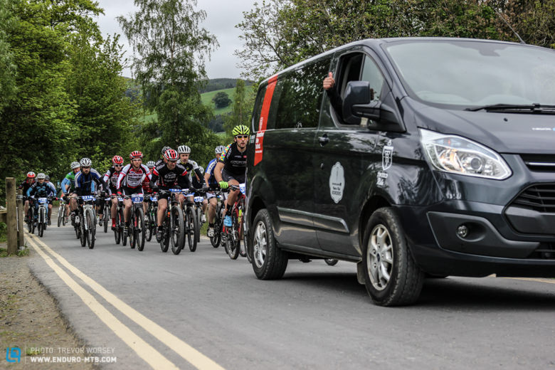 The TweedLove van leading out the charge!  For the front runners it was time to get in position!
