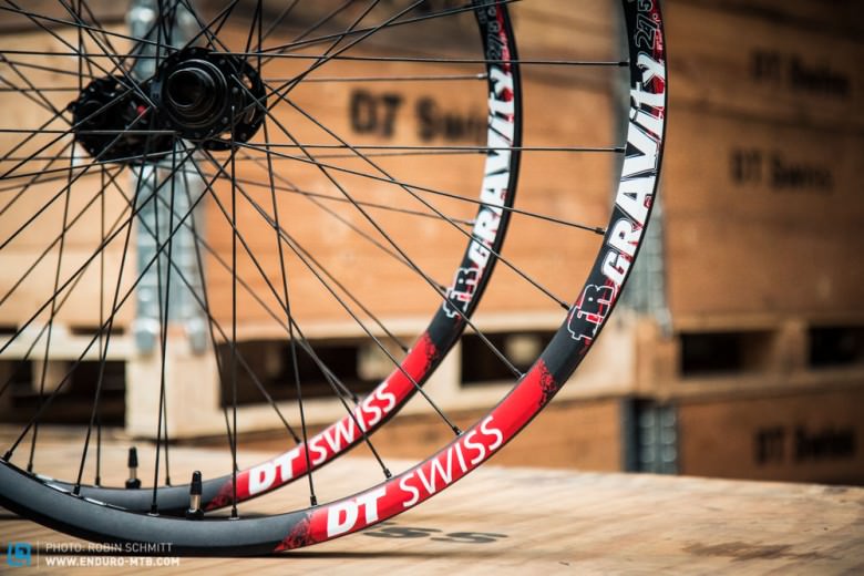Die Nachfrage nach Komplett-Laufradsätzen steigt stark an. Im Bild: der neue DT Swiss FR Gravity Laufradsatz 2015.