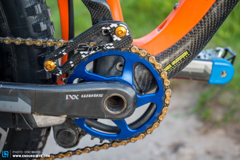 A top guide ensures that the chain is secure for racing!