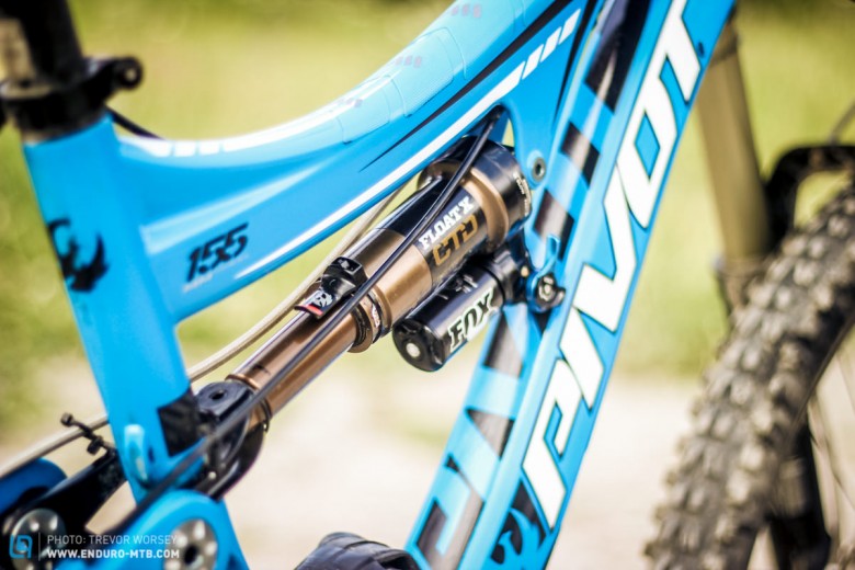 The Pivot uses a Float X rear shock!