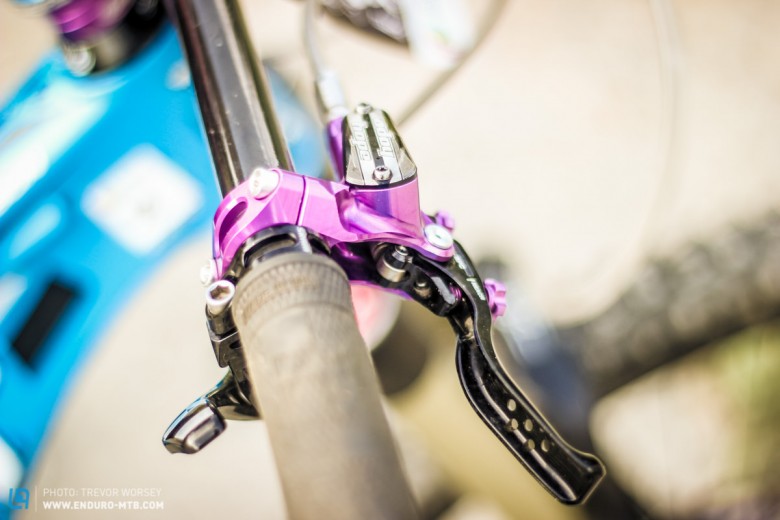 The Hope Tech 3 levers allow Katy to finely adjust the reach and bite point!
