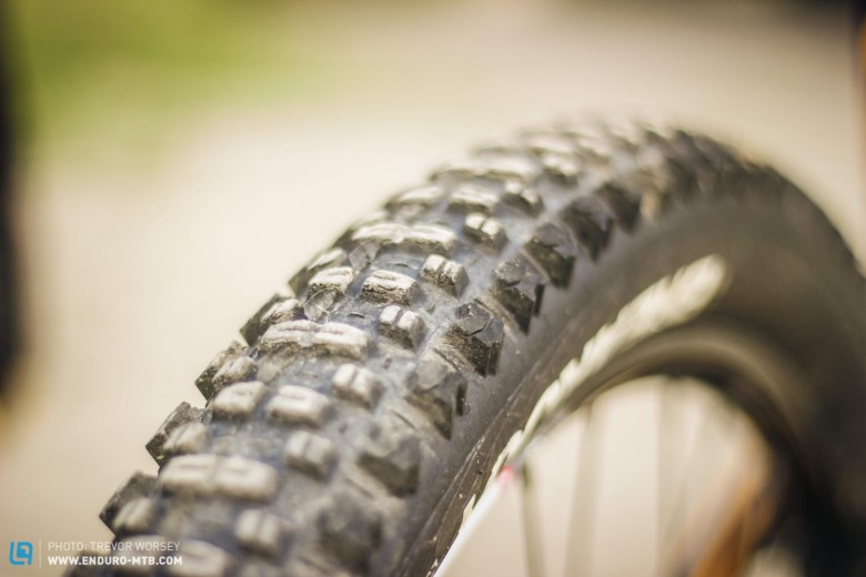 The tread pattern on the new Breakout, it features a slightly more durable sidewall than the 'already tough' team issue, and comes in around 1.1kg
