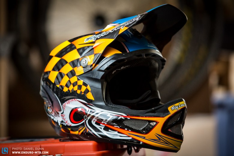 The carbon fiber Troy Lee Designs D3 full face helmet weighs 1125 grams and rocks the house.