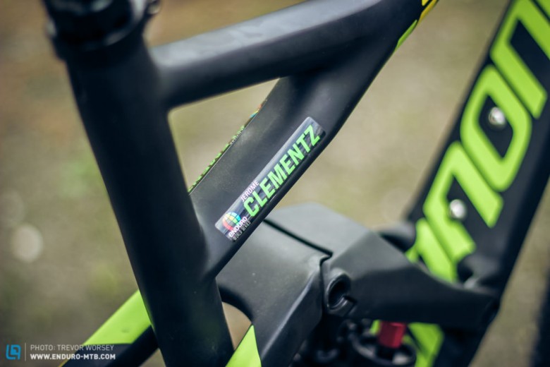 The Jekyll is built out of Ballistic carbon, improving strength, and uses 15mm hardware for rigidity.  Matteo stressed that in his time with Cannondale he had never had to do a bearing swap in a race.