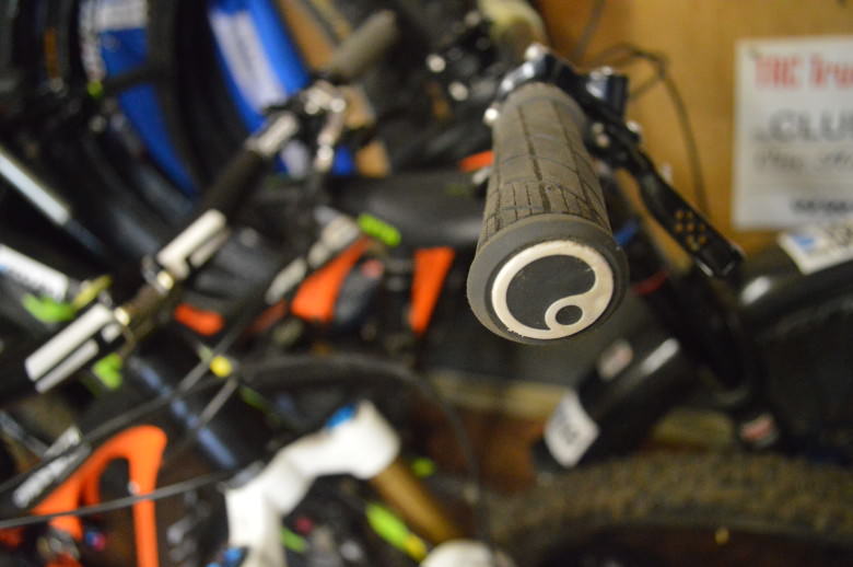 Ergon-omically fitted to the hand