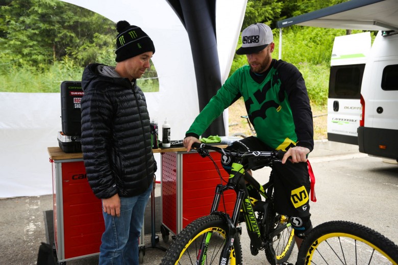 Jerome was keen to talk bike setup, helping me get the best out of the bike.