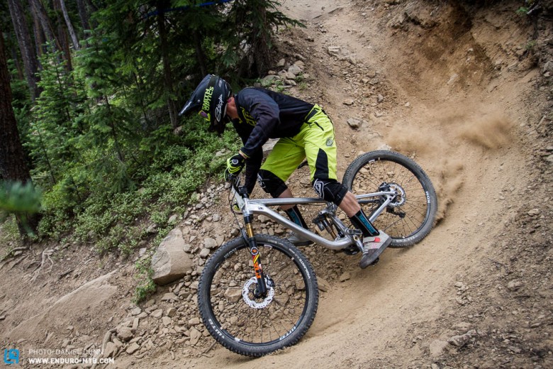 Lars Sternberg was having a good weekend of racing, on US soil, until an untimely flat on the final stage dashed hopes for a good result. Here he drifts through the mega dry Colorado "dirt". 