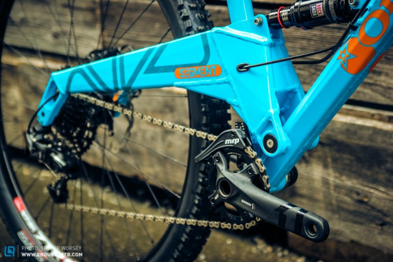 The top end RS spec model comes with a SRAM 1×11 drivetrain, RockShox’ top-flight Pike forks and a Reverb Stealth seatpost.