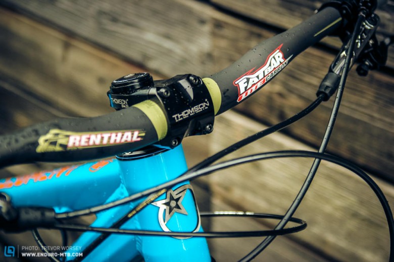 Kore Repute 50mm stem and 800mm wide bars keep it rowdy.