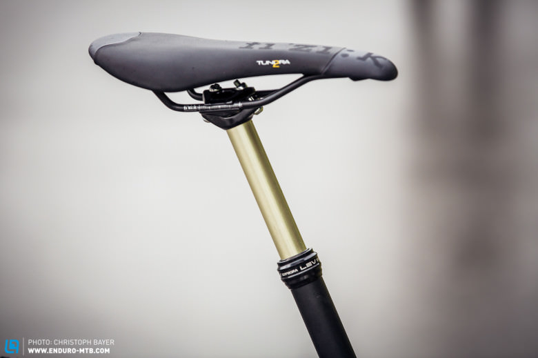 A Vario seat post ensures security and is fun on the trails. 
