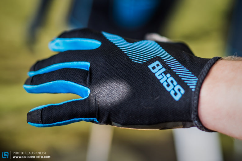 Bliss extends the Minimalist series with a new handglove.