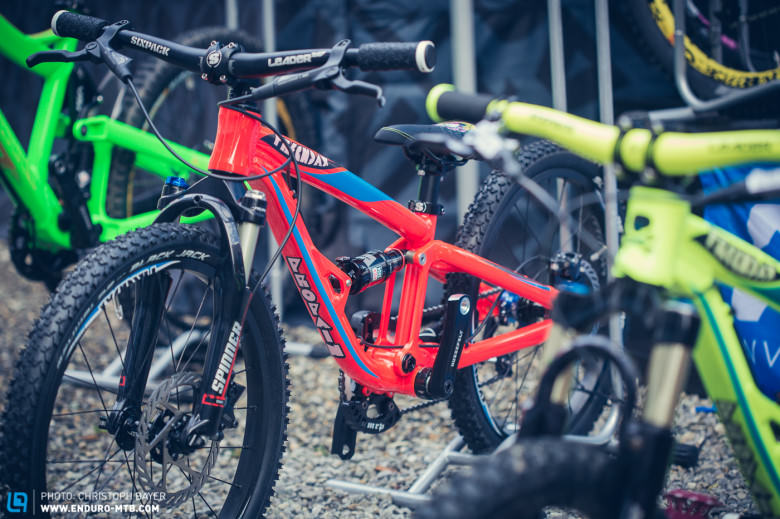 Auch an die Kleinsten hat Propain gedacht und bietet das Frechdax auch 2015 weiterhin an. Dank der Möglichkeit sowohl 16" wie 20" Laufräder zu montieren ist lang anhaltender Fahrspaß garantiert. 