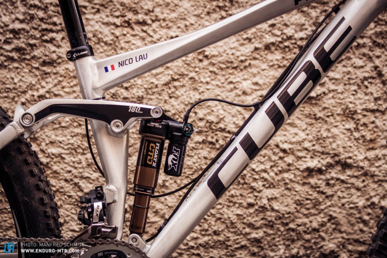 A remote control on the shock allows the bike to be stiffened up for more efficient climbing.