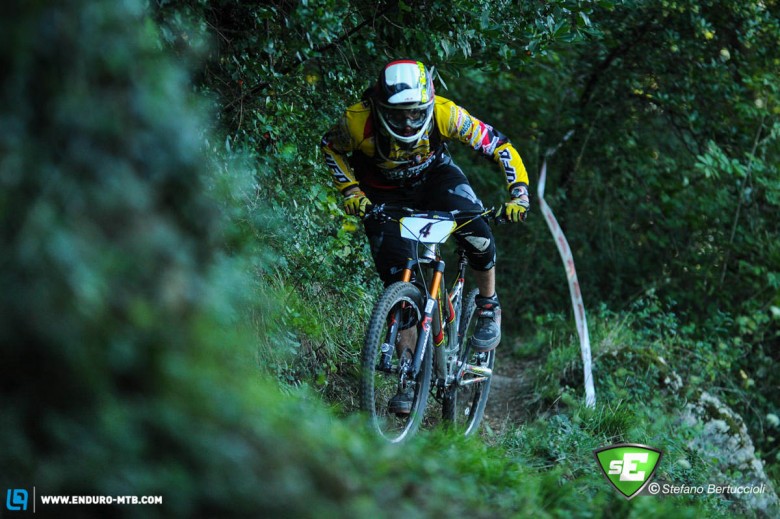 Andrea Gamenara, fast and young DH rider, can be the next to convert to Enduro, following Marco’s footsteps. Second step on the GC podium for him in Santa Margherita.