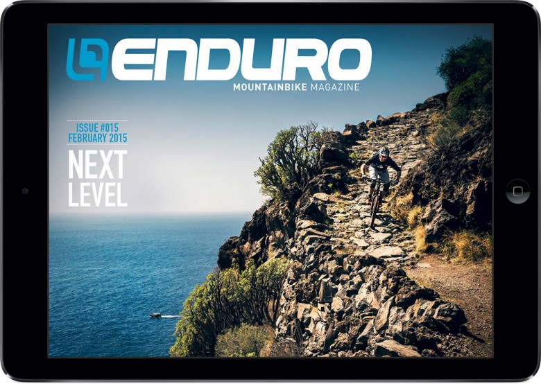 issue015-cover-in-ipad-en