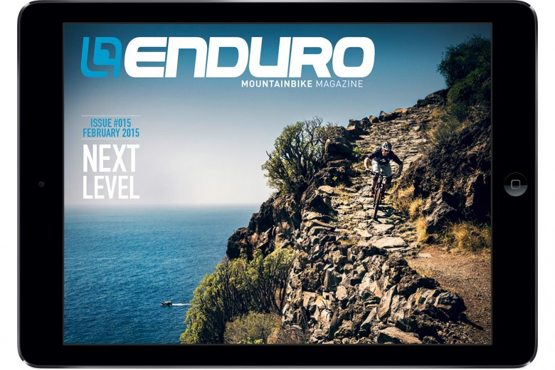 issue015-cover-in-ipad-en-teaser