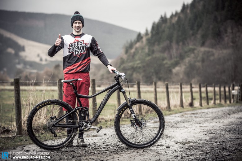 Greg Jolliffe was also riding for the Cruel Gravity Team on his Giant Trance