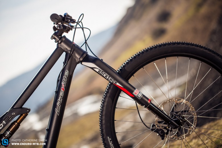 The Rockshox RS1 brings the Marathon build in at an amazing weight