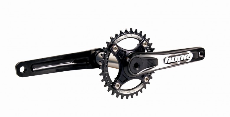 If you ride hard, or have legs like mighty pistons, you are going to need some burly cranks. Beautifully machined from 7000 series alloy, the Hope Cranks are as tough as they come and offer a unique expanding spline axle/arm interface to ensure a perfect fit every time. Weighing in at 641g for the spiderless version, and available in lots of configurations, they are the perfect choice for those who like smash the power down.