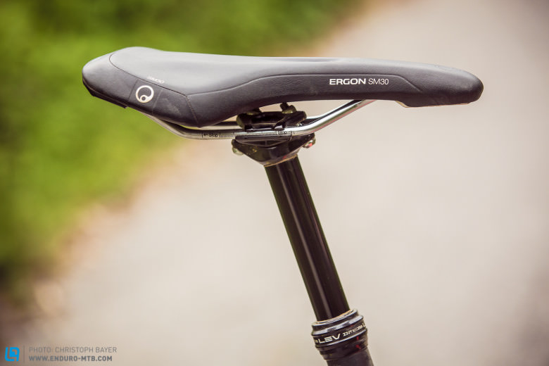 No modern bike is complete without an adjustable seatpost – in this case, a KindShock LEV Integra.