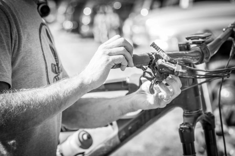 SRAM, VP Components, Slime, and SQ Labs were on hand to tune up racer’s rigs. 