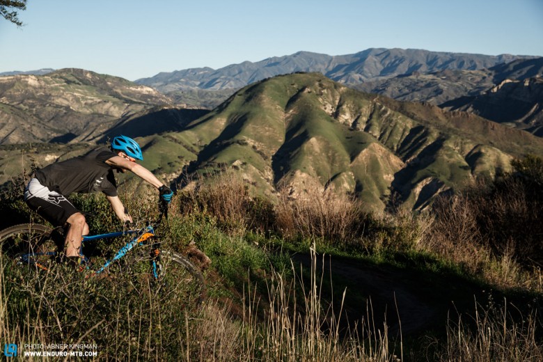 Even being aimed at cross-country, the Anthem Advanced could still shred like an enduro bike.