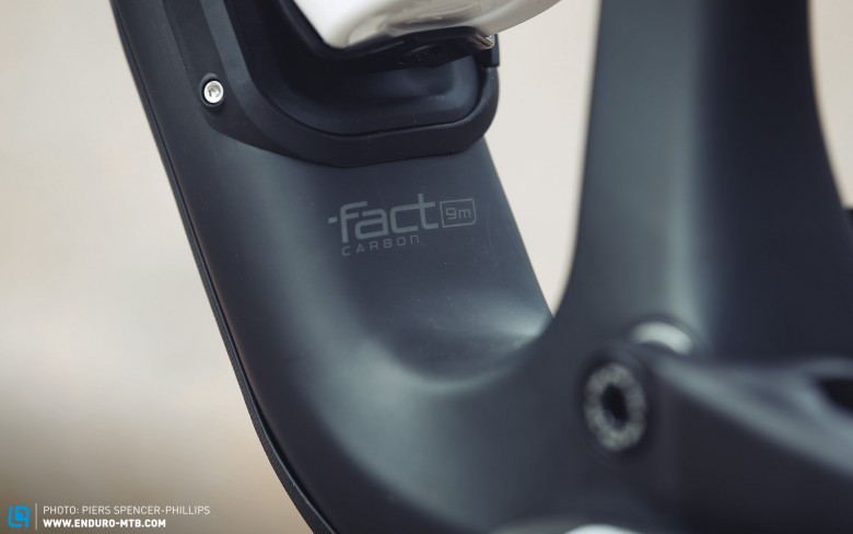 The ‘fact 9mm carbon’ frame is mated to an M5 alloy rear triangle.