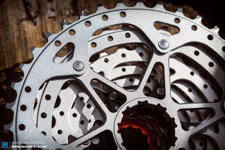 The largest four sprockets are mounted onto an aluminium spider