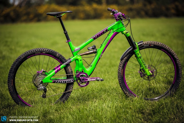 YETI SB6c, kitted out with the latest creations from the Hope team over in Barnoldswick