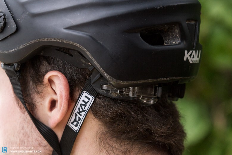 Einmal eingestellt, fixiert das Verstellsystem den Helm zuverlässig am Kopf.