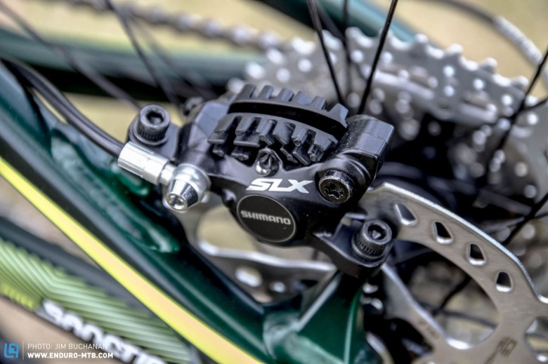 You certainly won't fail to stop with the big SLX 203mm rotors and brakes. Shimano 11/42 XT does the driving. 