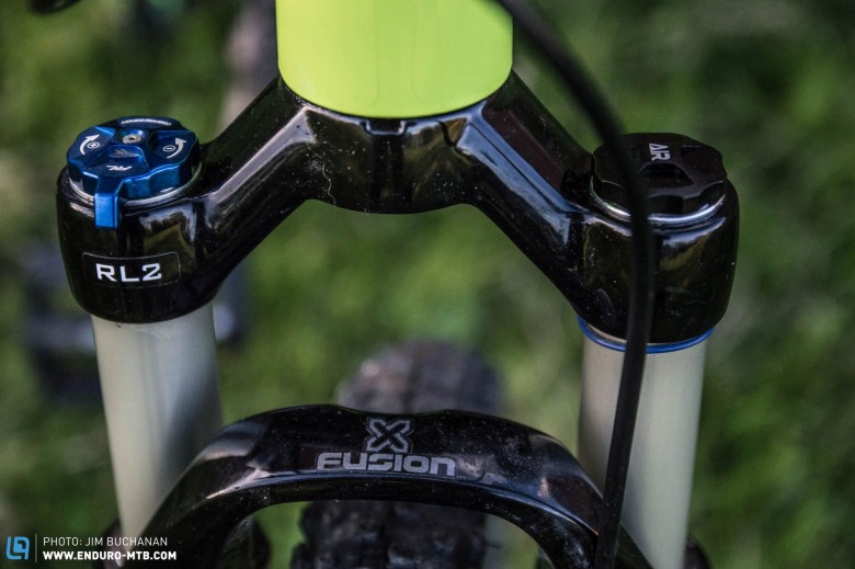 The X-Fusion forks complement the shock wonderfully with a very plush 90mm travel front and rear.