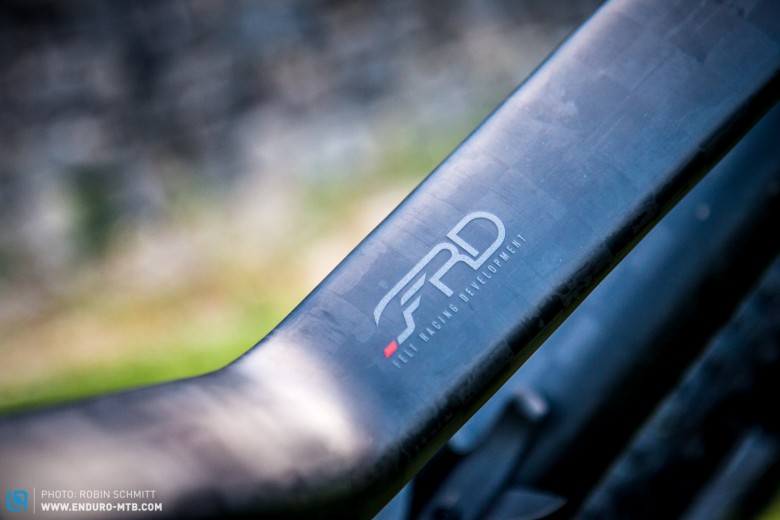 Das Kürzel FRD steht für Felt Racing Development und schmückt ausschließlich das Topmodell mit TeXtreme Carbon-Layup.