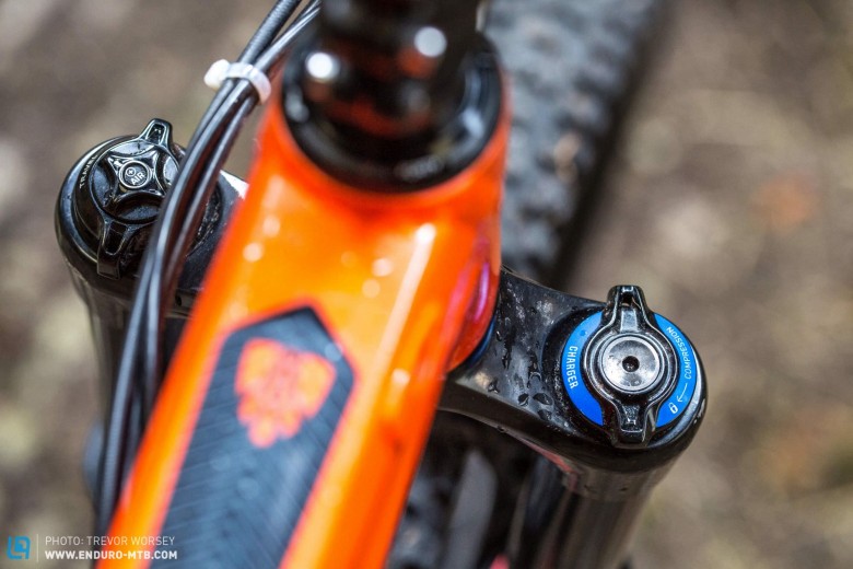 Dual Position: The Slash 9 comes with a Pike RC Dual Position fork offering 130 and 160mm of travel. This is a good fork, but for heavier and more aggressive riders, the Solo Air would offer more adjustability using RockShox’s useful bottomless tokens.  