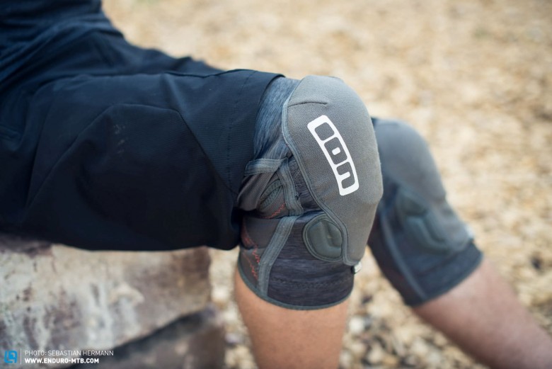 The ION Kneepads protect well, whilst carrying low weight.