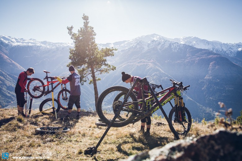 Im wunderschönen Latsch in Südtirol haben wir dem neuesten Trend der Bike-Indstrie auf den Zahn gefühlt um herauszufinden: was können Plus-Bikes wirklich und für wen sind sie gemacht? 