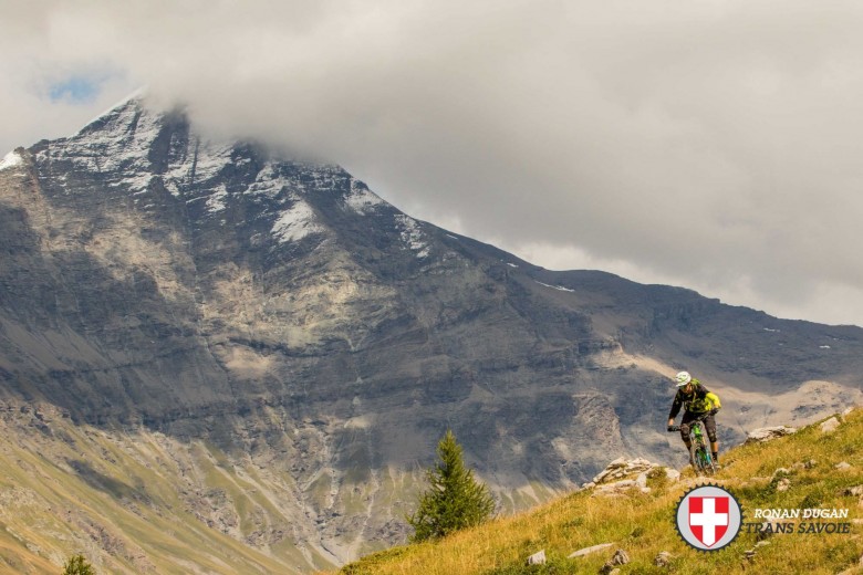 Expect more of the same, incredible singletrack racing with stunning views in every direction! 