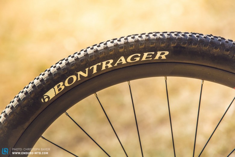 Adventurous: If aggressively profiled tyres with a width of 2.3” are more your thing, then the narrow 2.0” Bontrager models with a low profile might raise an eyebrow or two. Braking traction and grip are in short supply on technical terrain, but – on the upside – they are quite speedy.
