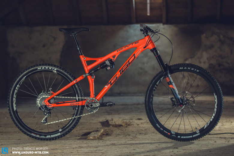 The € 5,500 (£ 3,999) Whyte G-160 Works is a thoroughbred race machine, low, massively long and aggressive.