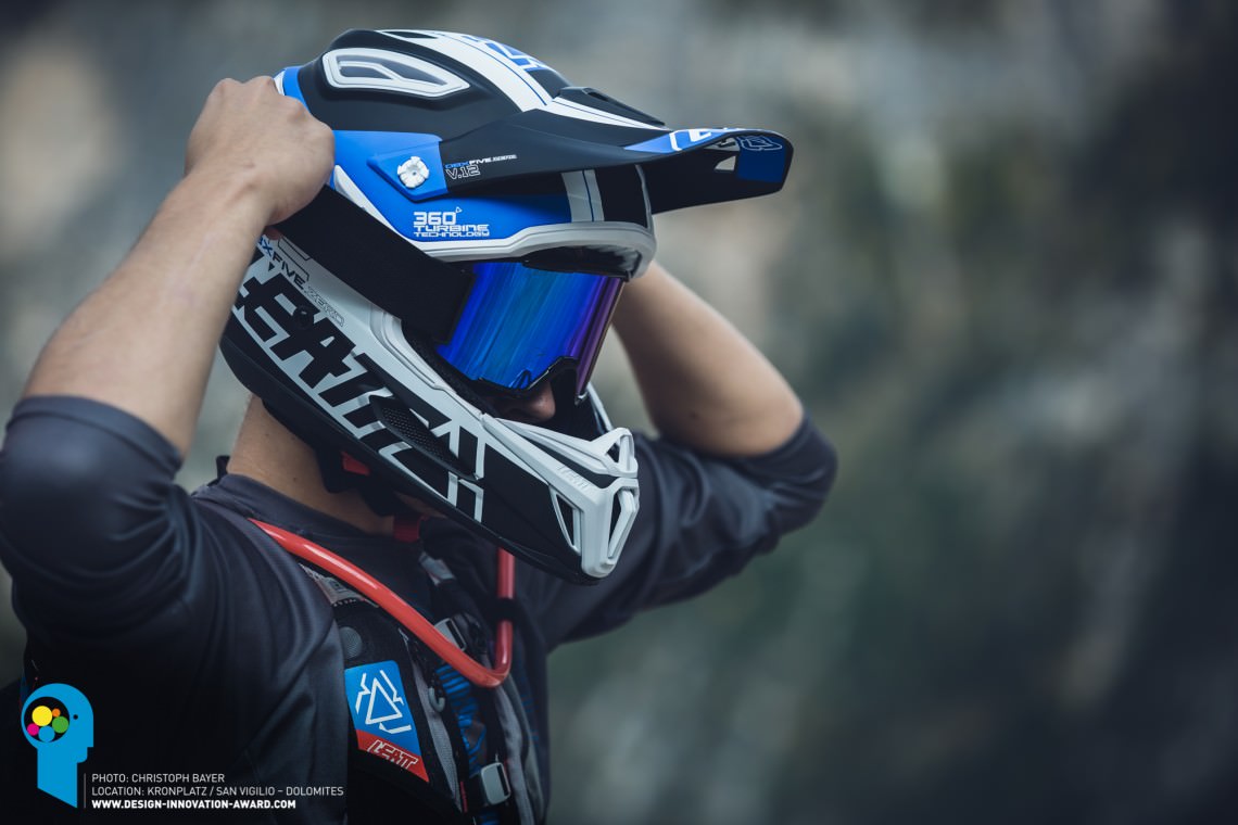 Leatt-DBX-5.0-Composite-V12-Helmet-Award-CB