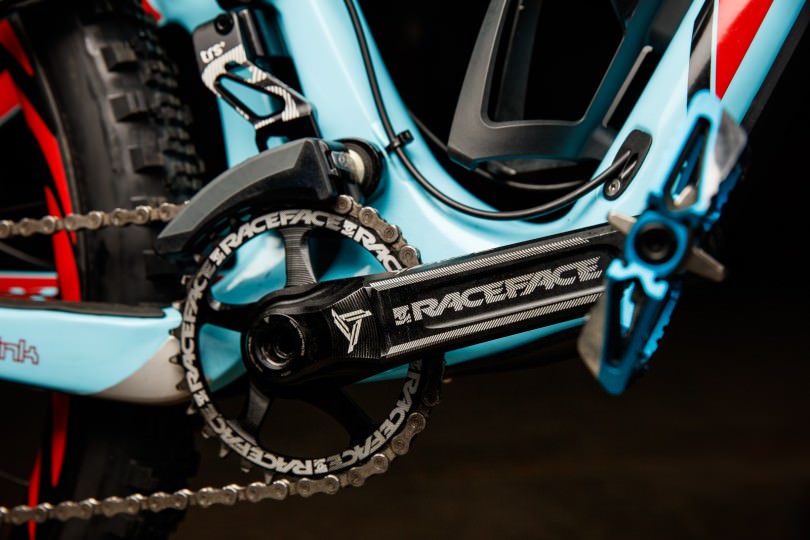 The rad Race Face Turbine cranks are matched with a Shimano XT drivetrain.