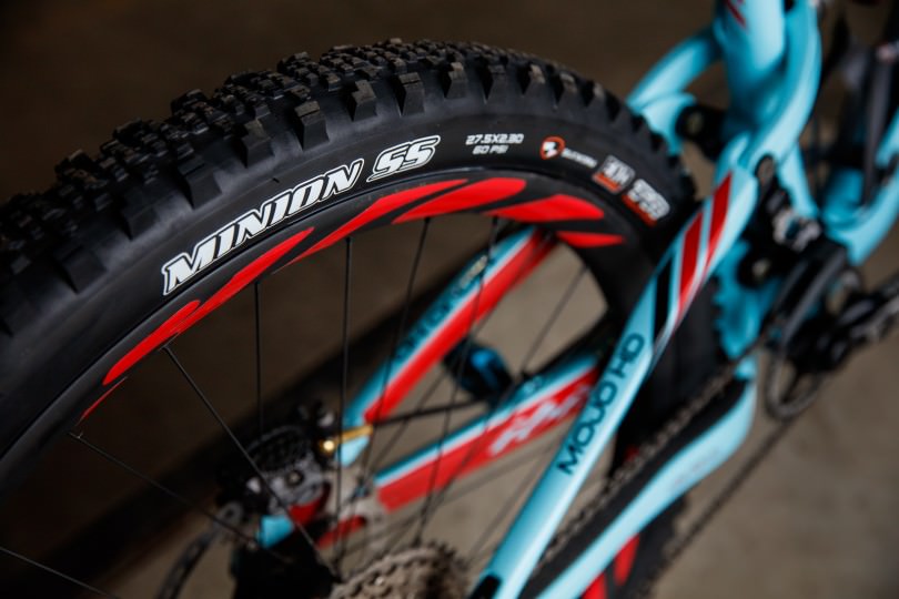 IBIS' awesome 741 wheels are partnered with grippy Maxxis rubber. 