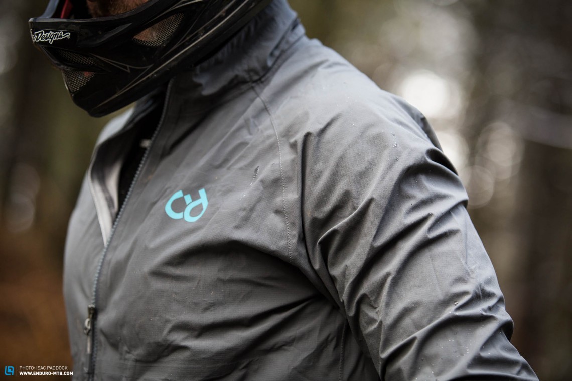 When wearing this jacket, it really doesn't feel like a waterproof, more like a comfortable riding jersey.