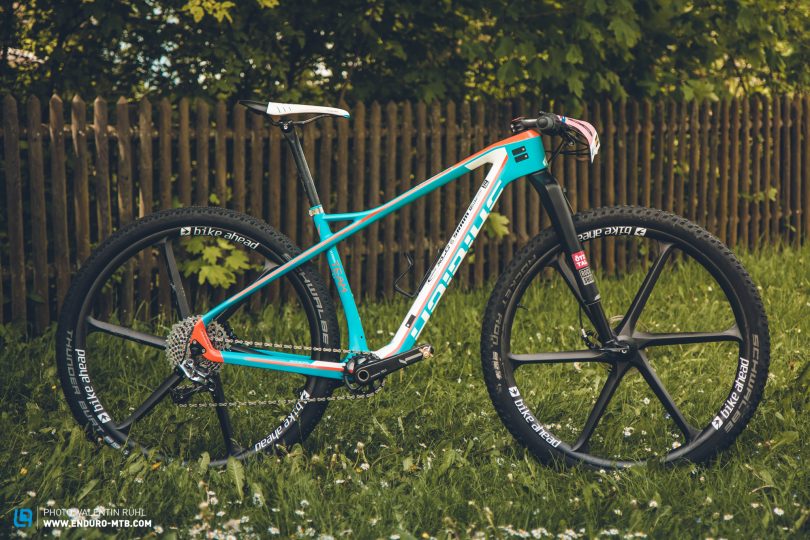 In the team’s distinctive paintjob: the Haibike Greed 29 ridden by the Haibike Ötztal Pro Team.
